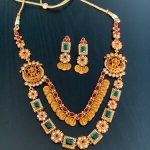 Womens lakshmi kasu necklace set